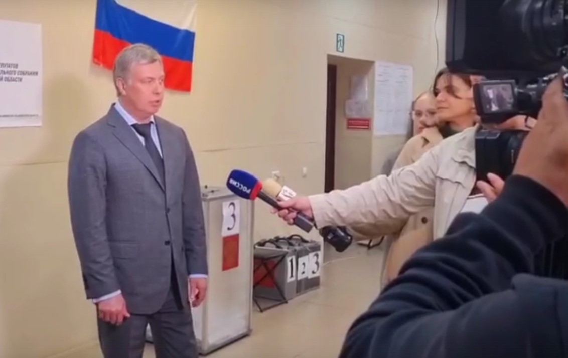 Алексей Русских проверил как проходит первый день голосования в Ульяновской области.