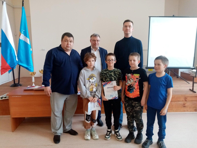 Состоялись соревнования по русским шашкам.